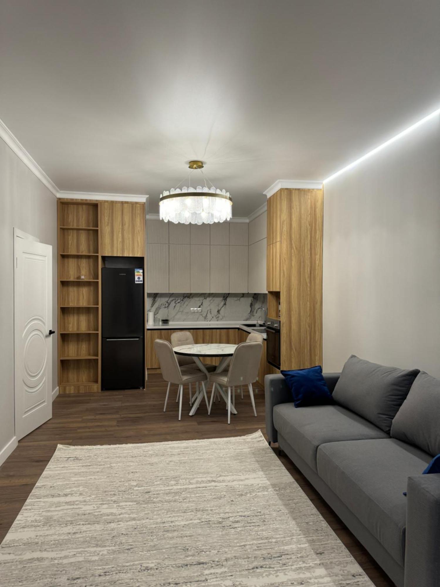 Seven Hills Apartment