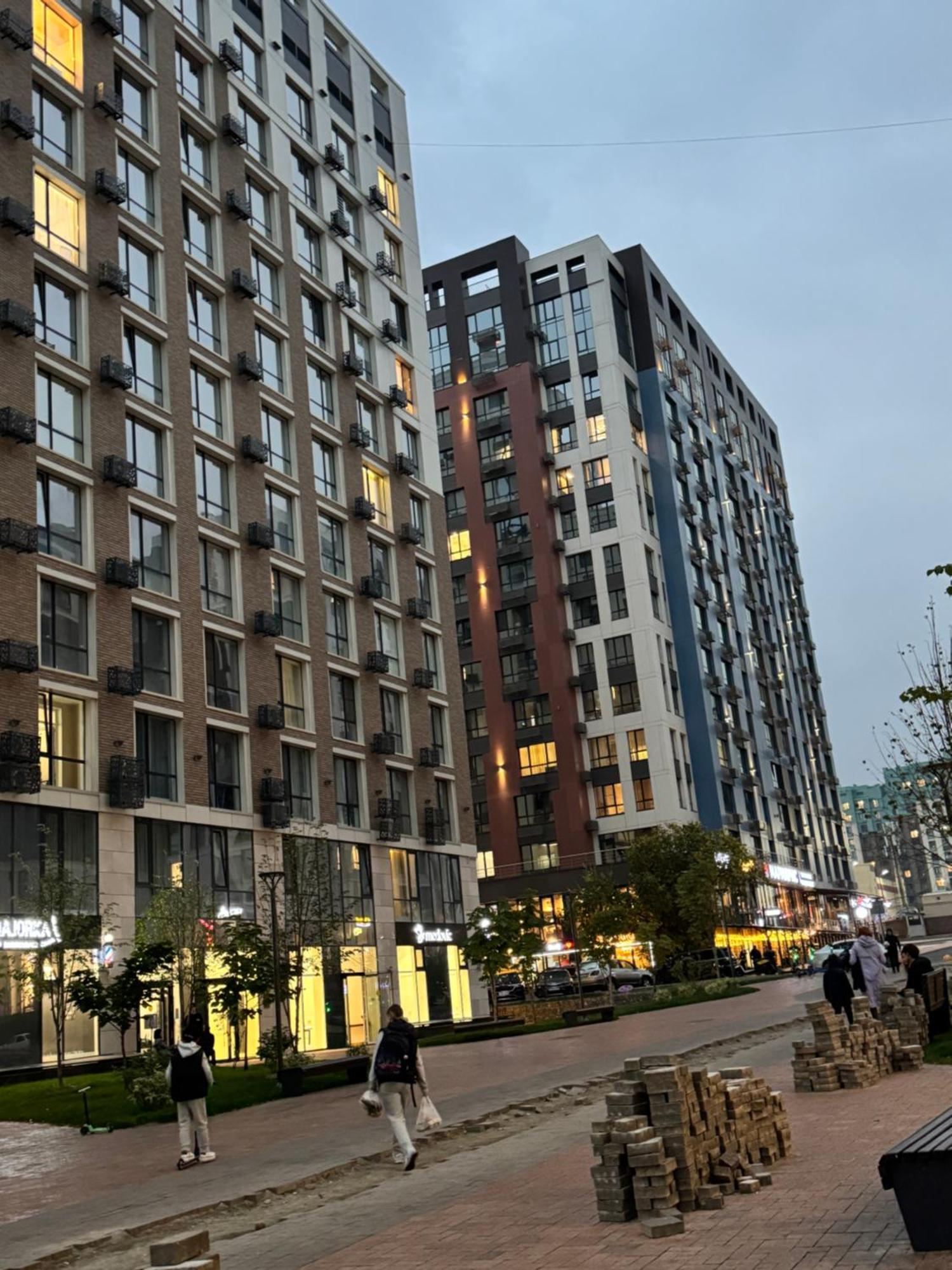 Seven Hills Apartment